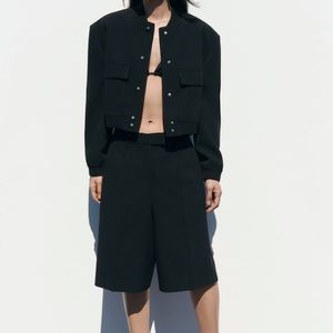 NWT Zara - Long pleated shorts **sold out online**